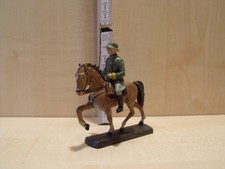 4082) ELASTOLIN - Massefigur - Reiter m. Wimpel auf Pferd - ansehen