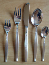 unbenutzt:   Besteck  BSF  - Silberrose - Silber 90 - 6 Personen / 30 Teile