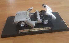 Maisto Modellauto 1:18  Porsche 550 A Spyder  - Silber