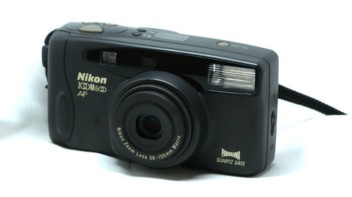 Fast neuwertig nikon zoom - neuwertig*,