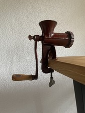 Großer alter manueller Fleischwolf WGG10 (wahrscheinlich DDR) - funktionstüchtig