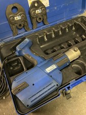 Viega Pressmaschine mit Pressbacken  im Koffer 