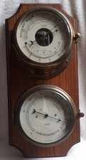 Große alte Schiffsinstrumente Barometer, Thermometer + Hygrometer auf Holzplatte