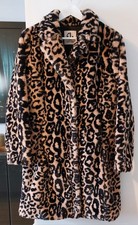 Eva Lutz Webpelz Leo Mantel