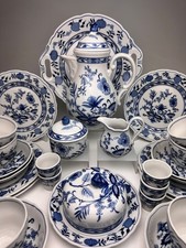 Vintage-Teeservice im Dekor „Zwiebelmuster“ Oskar Schaller & Co. Schwarzenbach