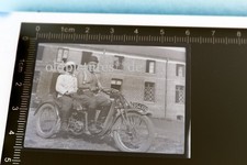 tolles altes Negativ deutsche Soldaten mit französischem Motorrad Dreirad 