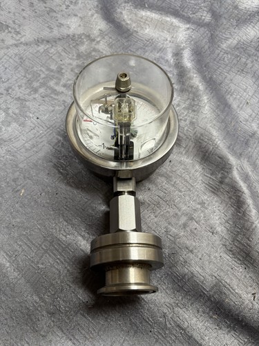 Knowsley compound manometer - knowsley,