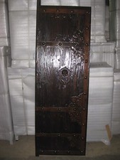 Antike mittelalterliche Tür