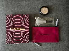 MAC Cosmetics M°A°C Hypnotizing Holiday Make up Geschenk Set Kosmetiktasche