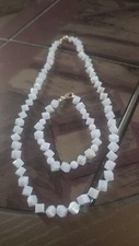 Edelsteinkette u. Armband aus