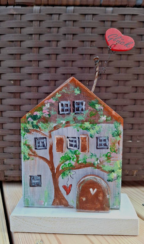 Holzhaus glück holzdeko - holzhaus,