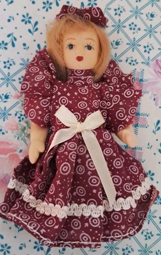 Kleine sammlerpuppe mit - kleine,