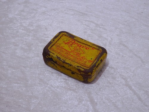 Antike blechdose esche bravo - blechdose,