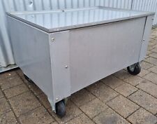 Untergestell Tisch Hocker für Backofen Kombidämpfer  fahrbar mit 2 Lenkrollen