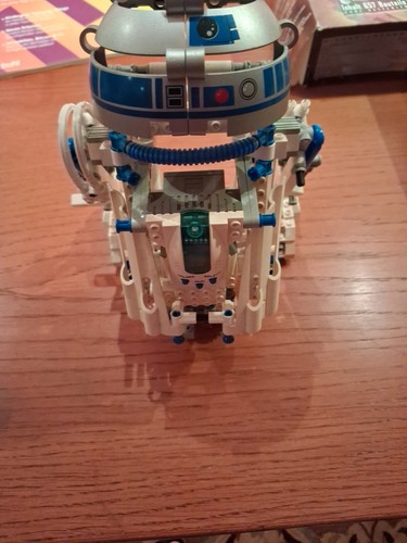 Lego star wars 9748 d2 - 9748, r2-d2