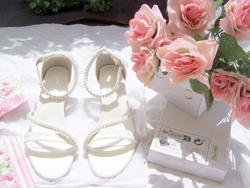 Brautschuhe mit perlen - brautschuhe,