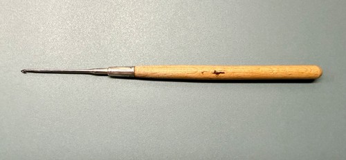 Antike häkelnadel mit - antike,