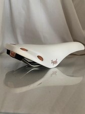 Regal San Marco Sattel weiß