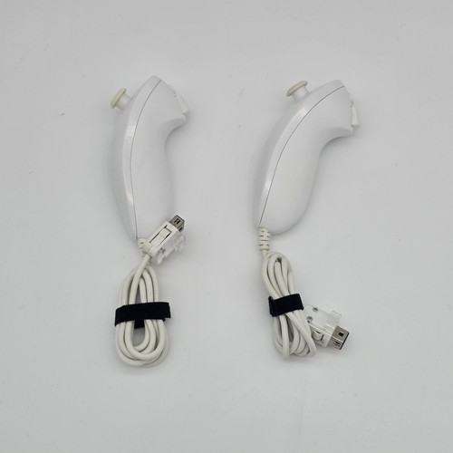 Nintendo wii nunchuk - nintendo,