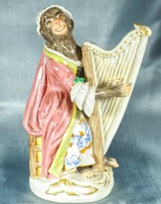 Nr. 34 A, Meissen, Harfenistin, aus der Affenkapelle, ca. 13 cm