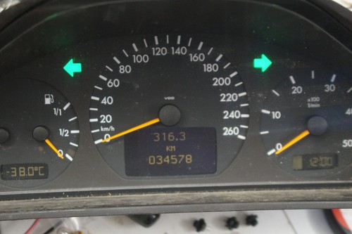 Mercedes benz tacho - mercedes,