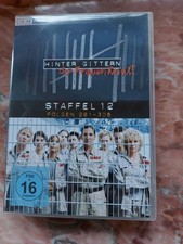 Hinter Gittern der Frauenknast