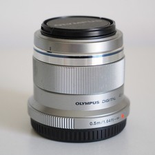 Olympus M.Zuiko Digital ED 45mm F1.8, silber, MFT, Micro Four Thirds