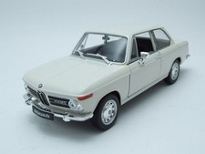 BMW 2002 ti 1968 creme