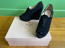 Prada keilabsatzschuhe - prada,