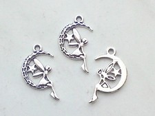 5x Metall Anhänger Fee im Mond 25x15mm Charms Elfe Stern Mond Schmuck Basteln