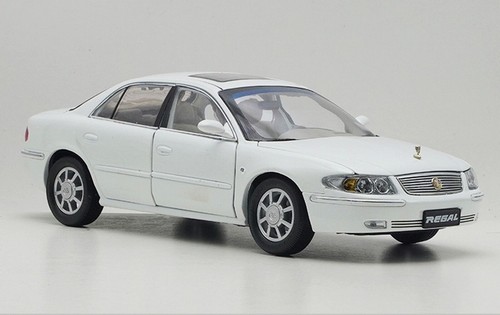 Scale buick regal 1997 - 1/18,