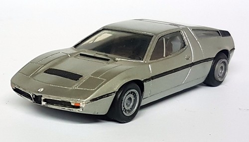 Alezan scale resin kit - 1/43,