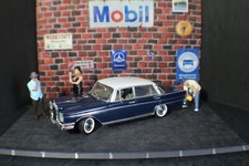 Mercedes Benz 300 SE Bj. 1961 – 1967 von Revell in 1:18 – sehr selten!