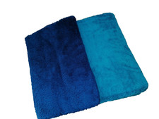 2 teiliges Set Handtuch Badetuch Saunatuch hellblau dunkelblau je  70 x 140 cm