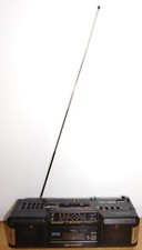 Sharp WQ-T282H  Stereo Doppel-Radiocassetten-Recorder UKW FM LW MW SW AM MANGEL!