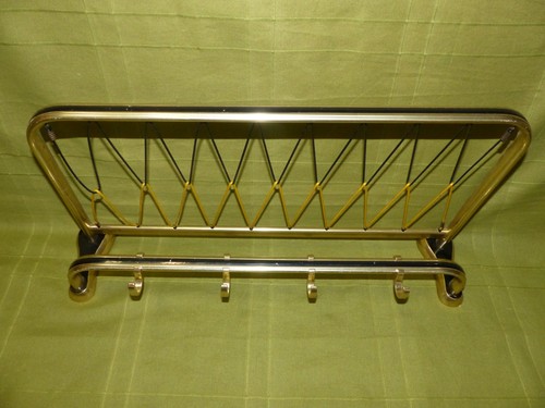 Alte garderobe mit - garderobe,