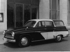 4 Fotos IFA Wartburg 311