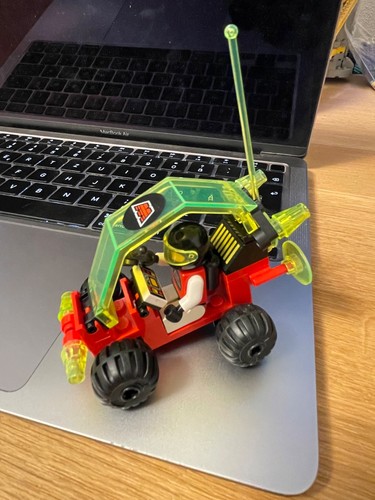 Lego space beacon tracer - beacon,