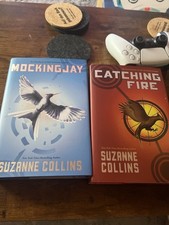 The Hunger Games Set – Catching Fire & Mockingjay (Hardcover, Englisch) 