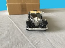 Burago Mercedes Benz 500K Roadster (1936)  in schwarz 1:20