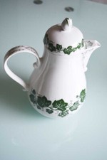 Kahla Porzellan Thüringen Kaffeekanne/Teekanne mit Deckel Muster Weinlaub DDR