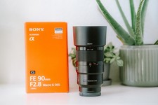 Sony FE 90mm F2.8 Macro G OSS