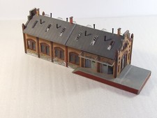 H0 - Lagerhalle mit Rampe