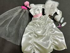 Barbie Kleidung Hochzeitskleid-Braut Kleid-Schleier-Blumen-Kette - Schuhe-Jacke