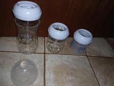 Baby Trinkflaschen aus Glas u. Kunststoff 