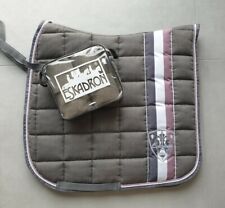 Eskadron Set Dressur Anthrazit Melange Big Square Bandagen