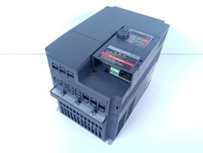 TOSHIBA VF-S15 Inverter VFS15-4055PL-W 5,5kW 400V 11kVA TESTED & TOP ZUSTAND