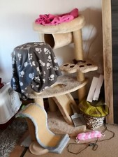 Gebrauchter Kratzbaum Beige 110 cm. 