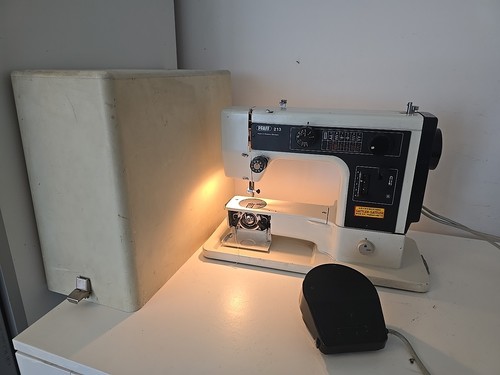 Nähmaschine pfaff 213 näht - 213,