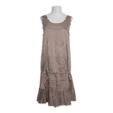 Best Connections, Kleid